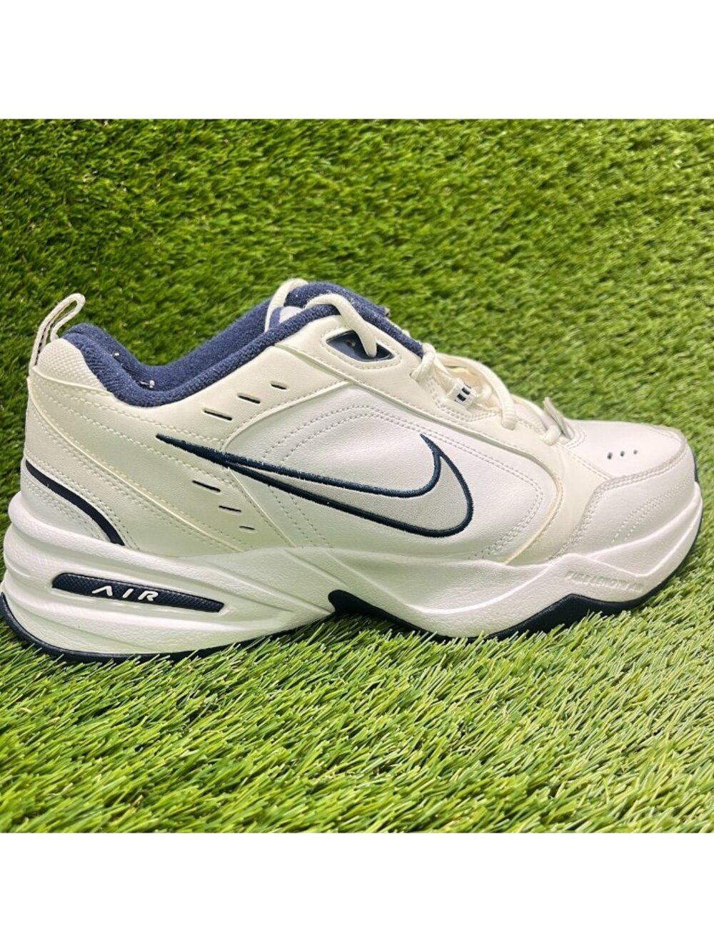 Nike Air Monarch IV Mens Size 11 White Blue Athletic Leather Shoes Sneakers